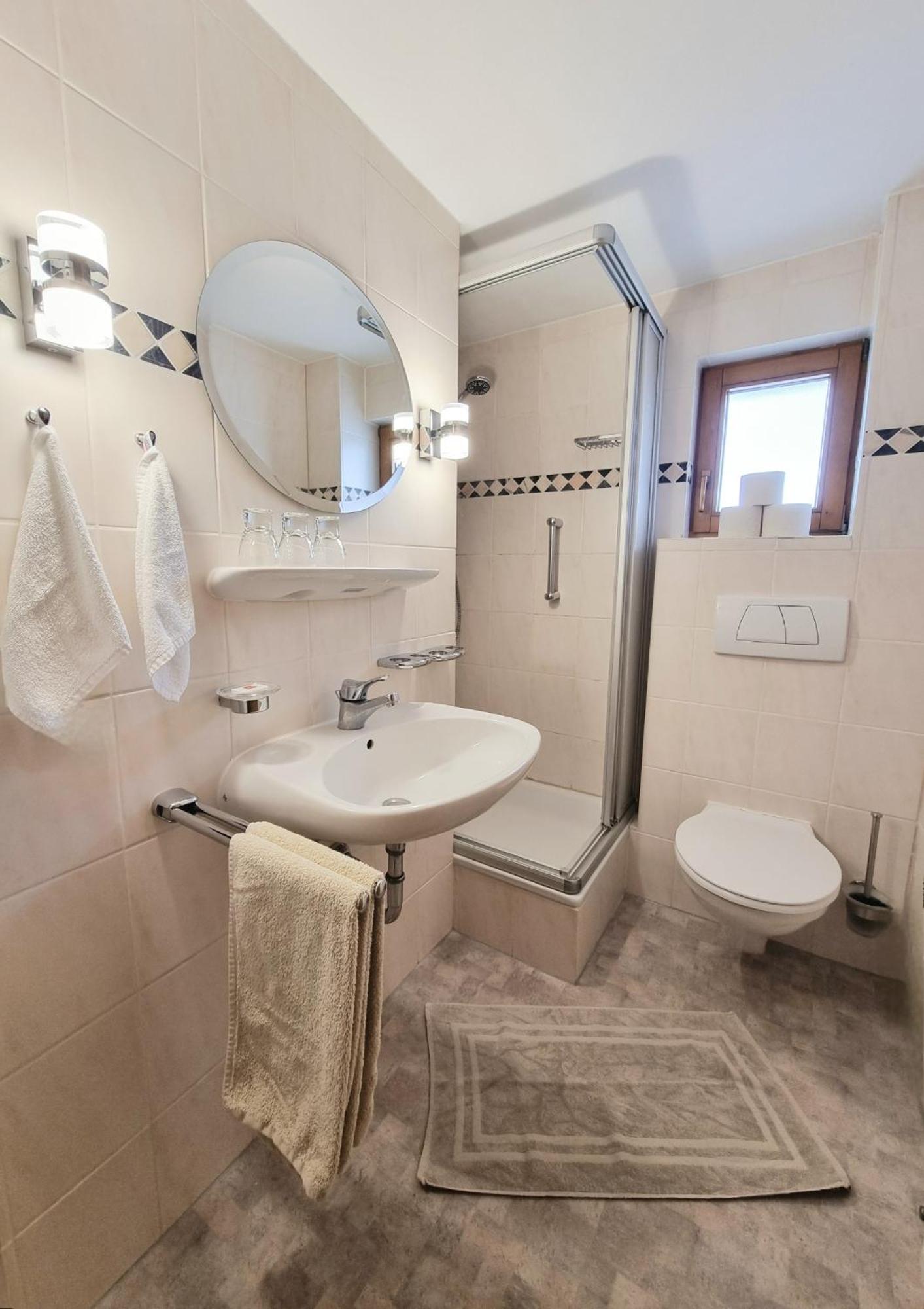 Appartement Das Bergfried - Urlaub Zentral Und Ruhig! à Riezlern Chambre photo